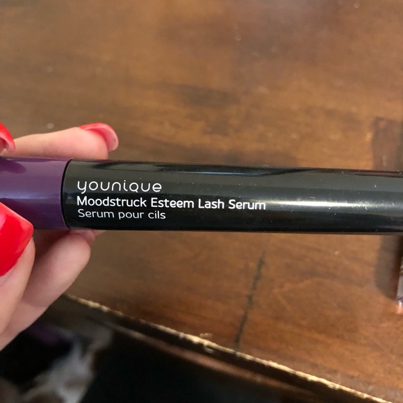 Younique makeup - Picture 5 of 8